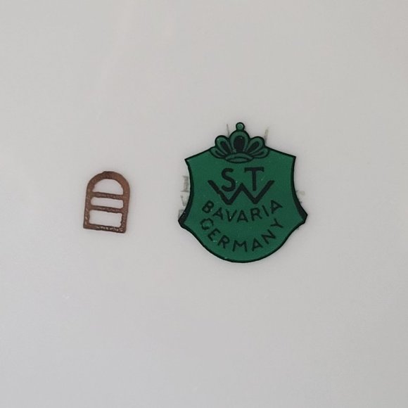 Large Vtg Dog Plate STW Bavaria Germany Pointer Hunting Pheasant Gold Gilt Blue - Picture 4 of 4